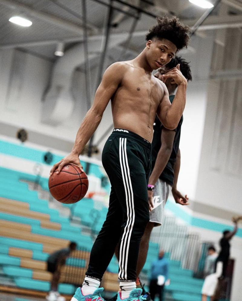 Looking for New Basketball Pants This Season: Discover the 15 Best Styles for Men in 2023