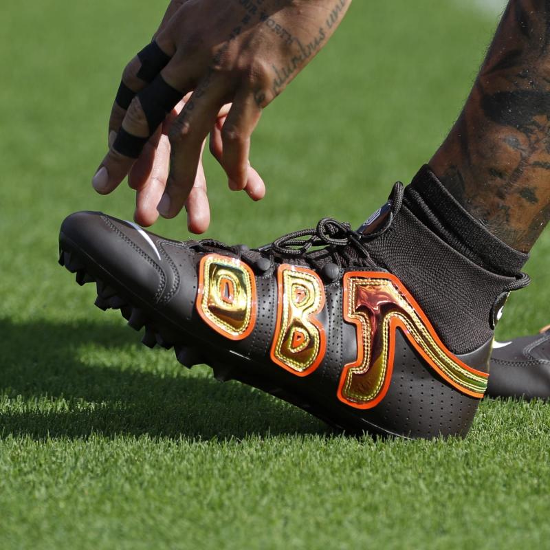 Looking for New Cleats This Season. Find The: Perfect Orange Football Cleats For Your Style
