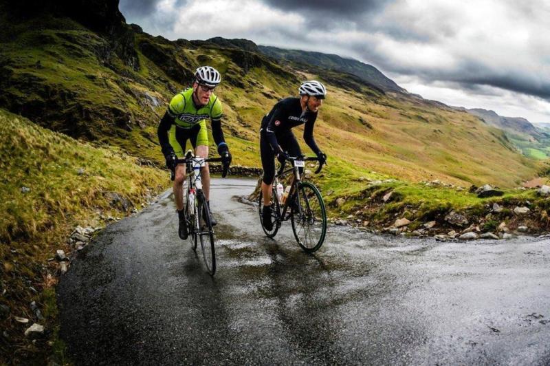 Looking for New Cycling Shoes This Year. Discover the Best White Options for Road and MTB