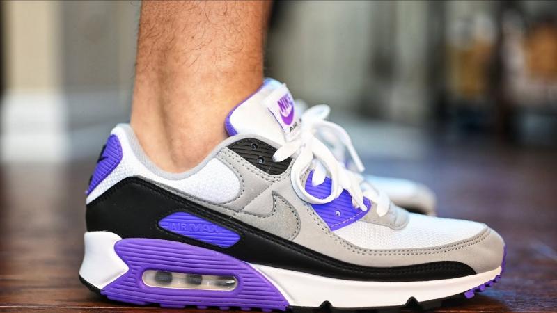 Looking for New Kicks this Season. Discover 15 Trendsetting Nike Air Max 90 Styles Women Can