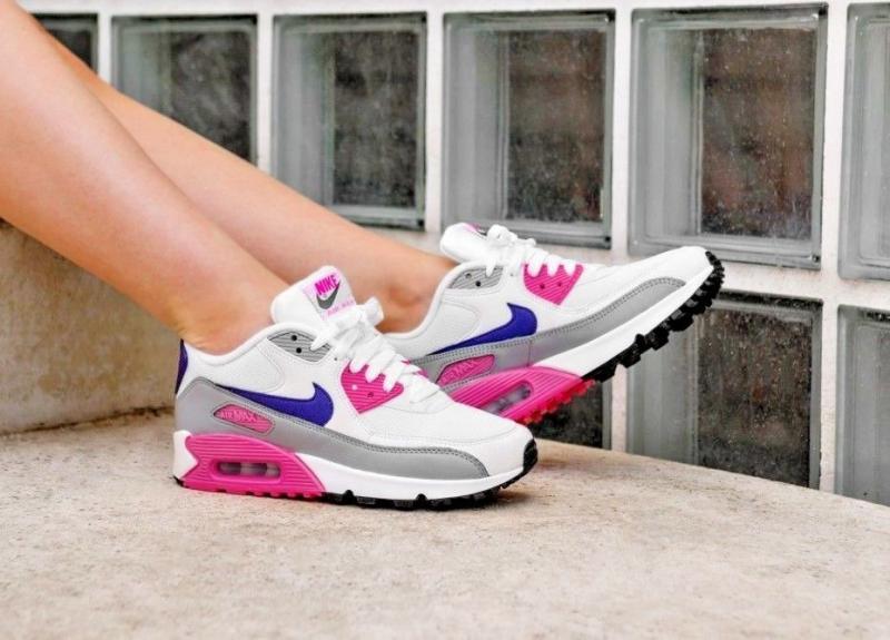 Looking for New Kicks this Season. Discover 15 Trendsetting Nike Air Max 90 Styles Women Can