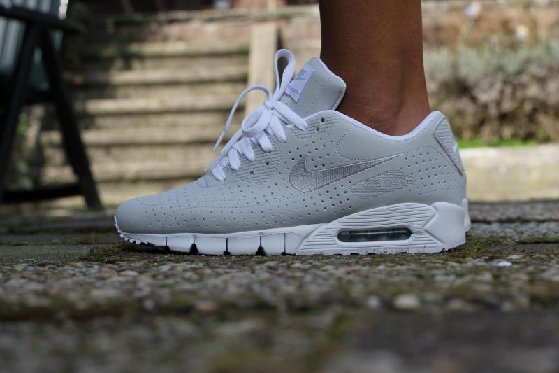 Looking for New Kicks this Season. Discover 15 Trendsetting Nike Air Max 90 Styles Women Can