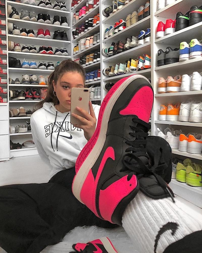 Looking for New Sneakers This Year. Discover the Best Women