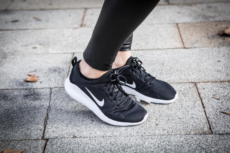 Looking for New Sneakers This Year. Discover the Best Women
