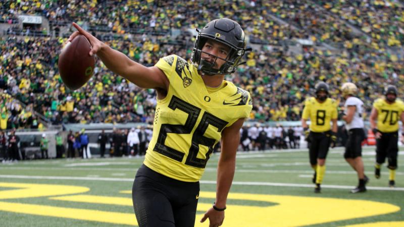 Looking for Oregon Ducks Lacrosse Gear This Season. 15 Must-Have Items to Get You Game Ready