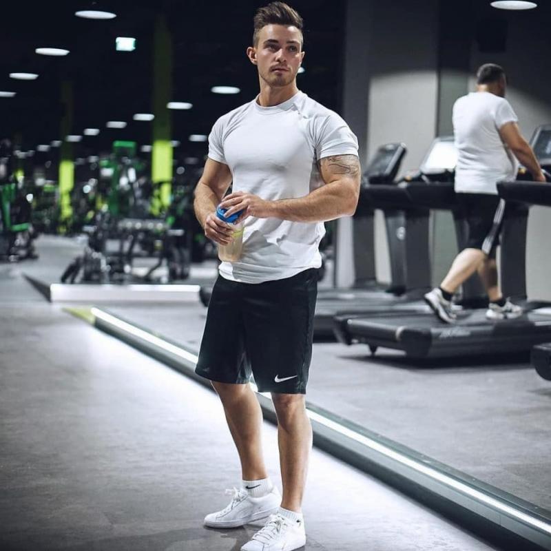 Looking For Perfect Sneakers For Your Gym Workouts: 15 Best All-White Gym Shoes To Level Up Your Fitness Style