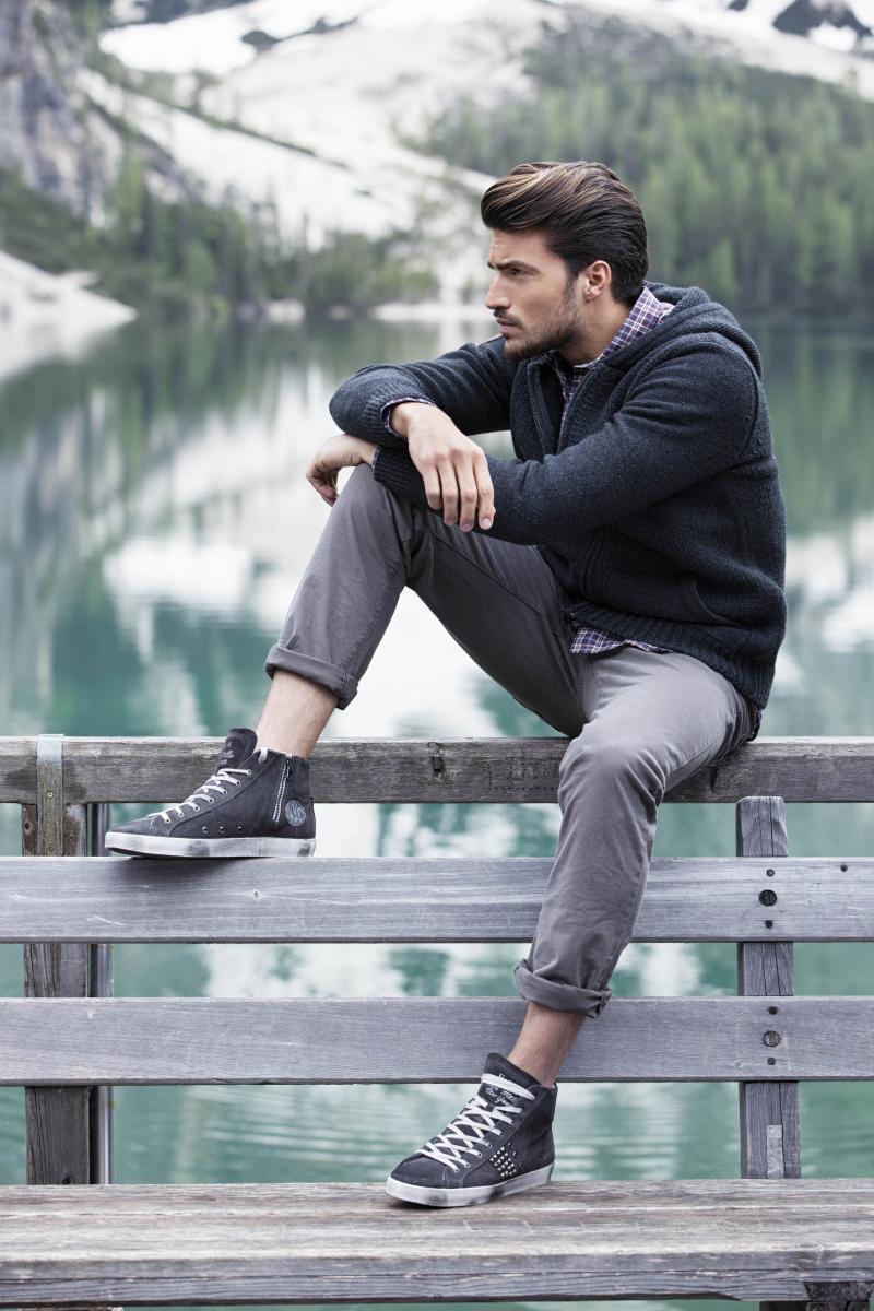 Looking For Stylish Mens Gray Shoes This Year. Try These Under Armour Picks