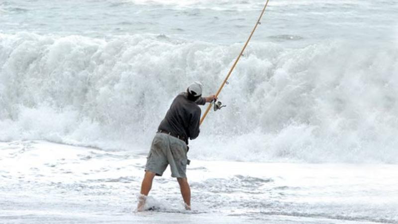 Looking for Surf Fishing Gear This Year. : Discover the Best Surf Rods Near You Now