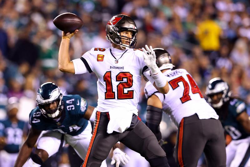 Looking for Tampa Bay Buccaneers Jerseys: The 15 Best Choices Bucs Fans Will Love