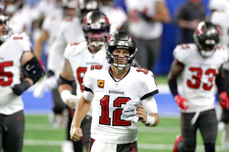 Looking for Tampa Bay Buccaneers Jerseys: The 15 Best Choices Bucs Fans Will Love