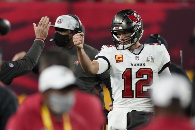 Looking for Tampa Bay Buccaneers Jerseys: The 15 Best Choices Bucs Fans Will Love