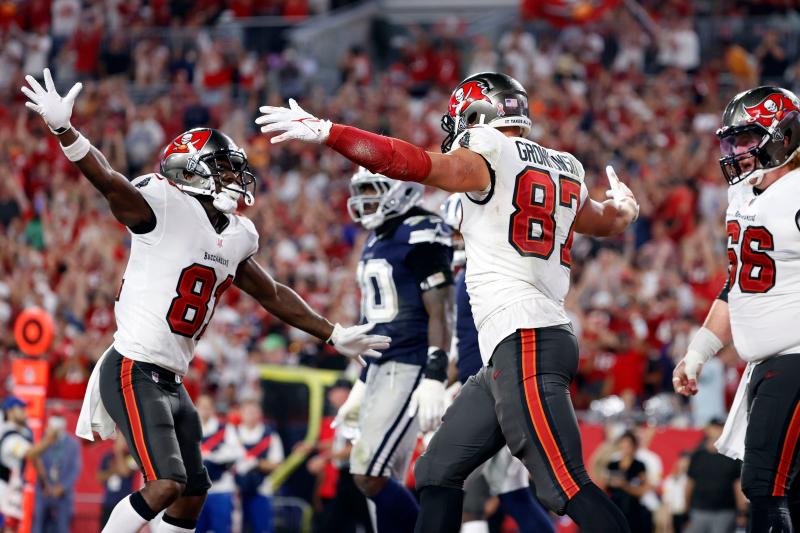Looking for Tampa Bay Buccaneers Jerseys: The 15 Best Choices Bucs Fans Will Love