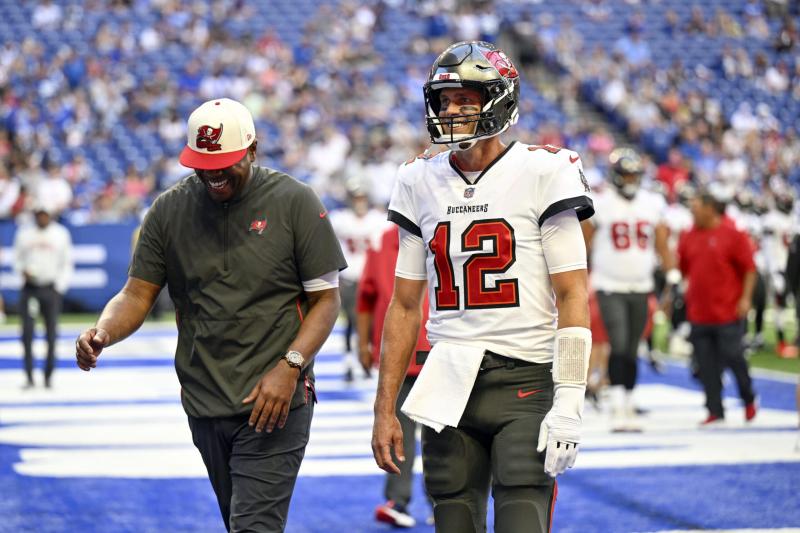 Looking for Tampa Bay Buccaneers Jerseys: The 15 Best Choices Bucs Fans Will Love