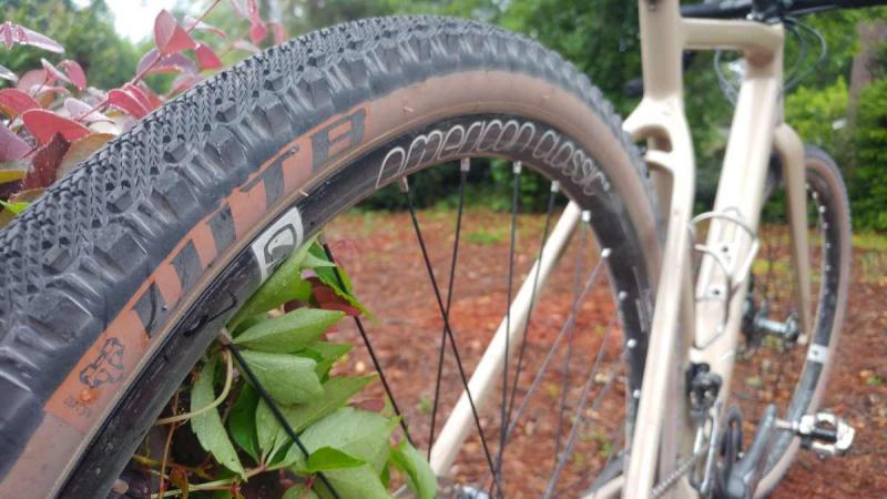 Looking For the Best 700x40c Tires to Maximize MTB Performance: The 15 Must-Have Features to Consider