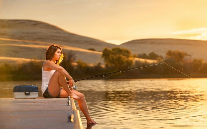 Looking for the Best Black Fishing Shirt. Try These 15 Styles