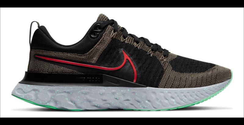Looking for The Best Black Foam and Knit Running Shoes for Women This Year. Get 15 Key Tips in 2023
