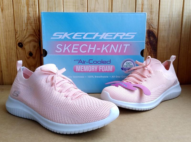 Looking for The Best Black Foam and Knit Running Shoes for Women This Year. Get 15 Key Tips in 2023
