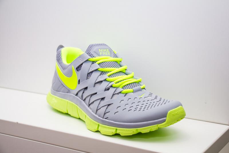 Looking for The Best Black Foam and Knit Running Shoes for Women This Year. Get 15 Key Tips in 2023