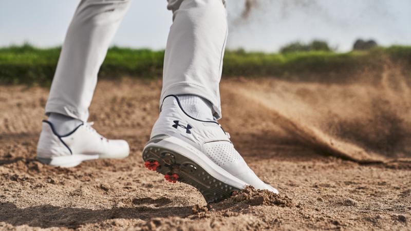 Looking for the Best Black Golf Shoes This Year