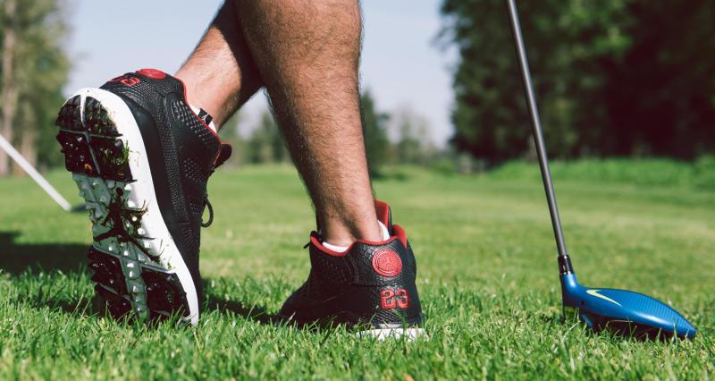 Looking for the Best Black Golf Shoes This Year