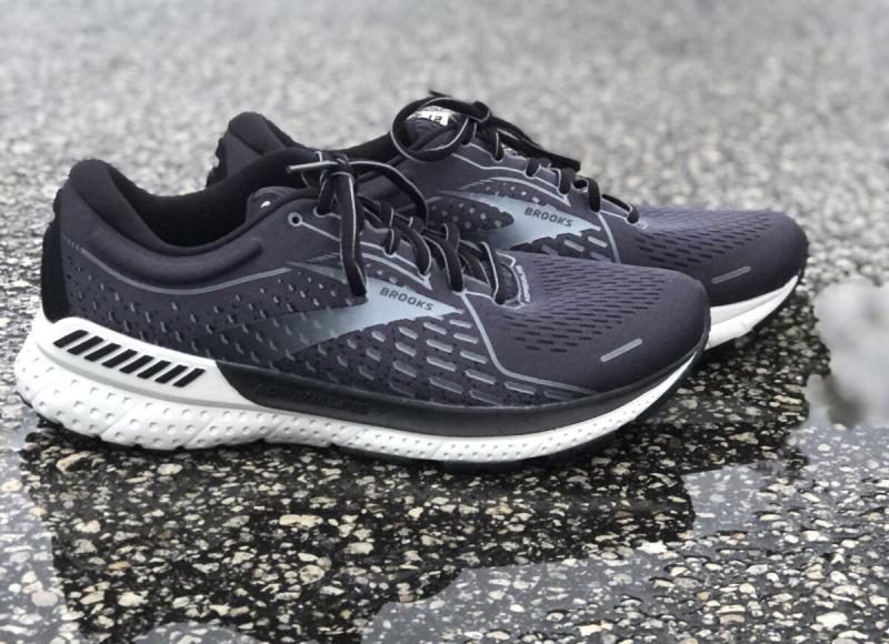 Looking for the Best Brooks Adrenaline GTS 21 Running Shoes in 2023