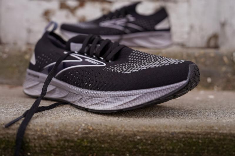 Looking For The Best Brooks Running Shoes. Try The Stealth Fit 5