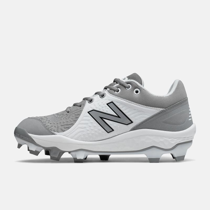 Looking For The Best Cleats This Season. New Balance 3000v5 Series Brings Game-Changing Performance