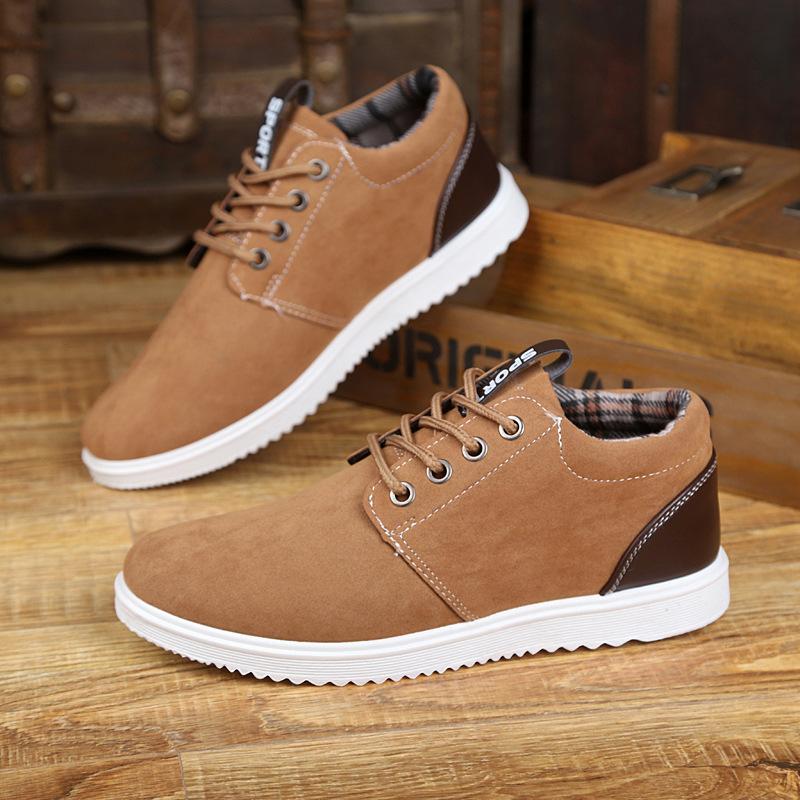 Looking For The Best Flat Sole Shoes For Men in 2023. Learn About This Hot Footwear Trend