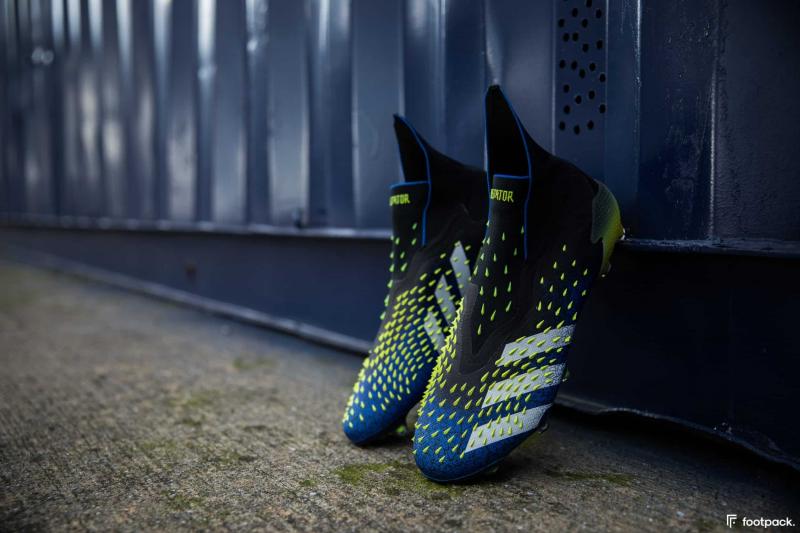 Looking for the Best Football Cleats This Year. Try the Adidas Freak Carbon Mid