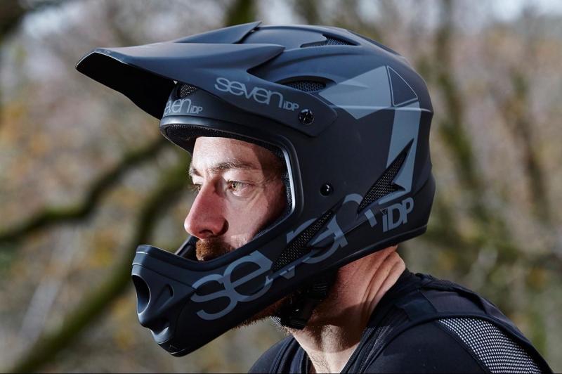 Looking for The Best Full Face Bike Helmet Near You. Discover The Top Places To Buy Quality Protection Now