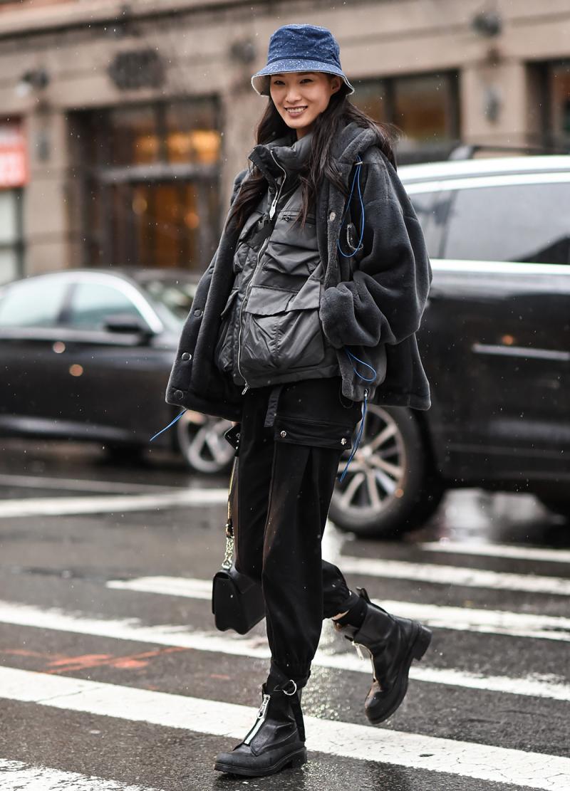 Looking For The Best Fur Lined Chelsea Boots in 2023. Try These Trendy Doc Martens Models