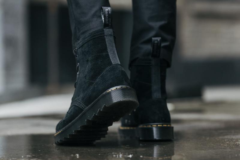Looking For The Best Fur Lined Chelsea Boots in 2023. Try These Trendy Doc Martens Models