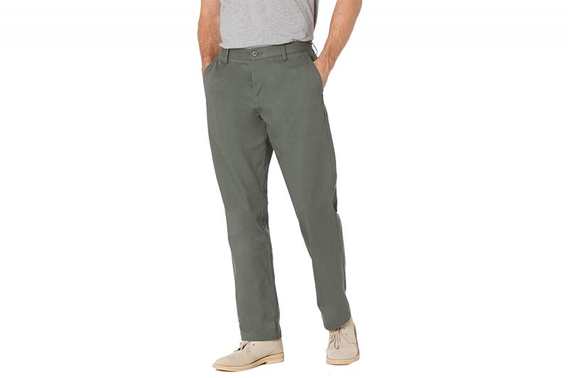 Looking for the Best Golf Chino Pants in 2023. Try These Top Brands