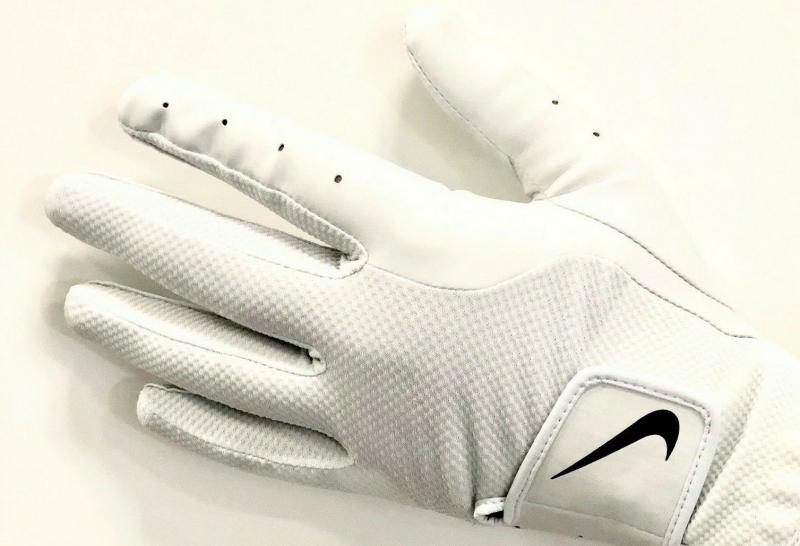 Looking for The Best Golf Glove: Discover the Top Nike Options This Year