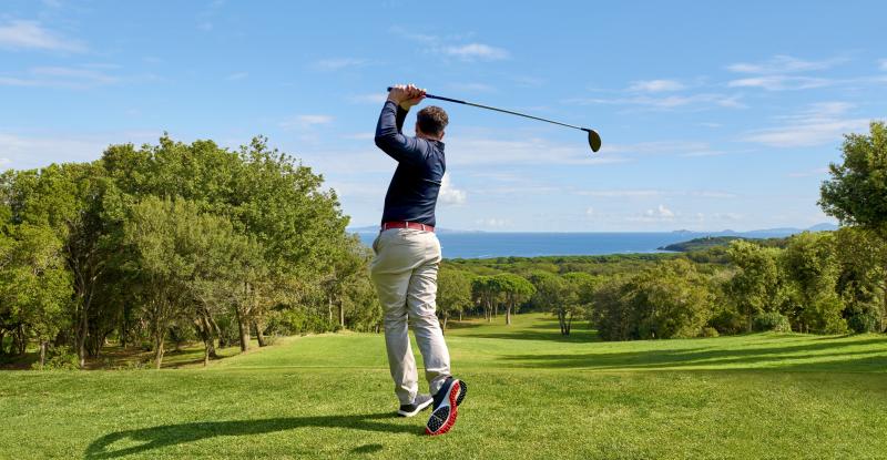 Looking for the Best Golf Sandals This Summer. Here are 15 Key Features to Consider