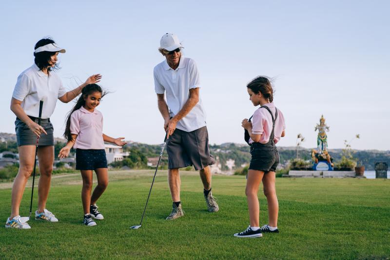 Looking for the Best Golf Shorts for Teens This Year: 15 Must-Have Features in Junior Golf Apparel