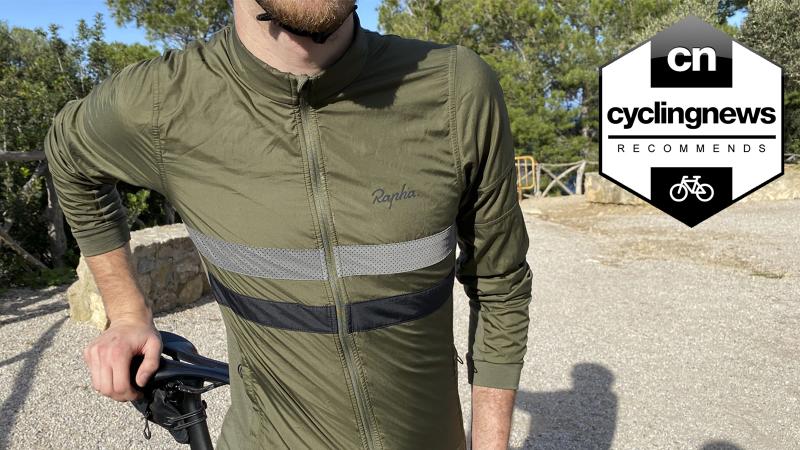 Looking for the Best Golf Windbreaker. Short Sleeve Pullovers to Keep You Cool This Season