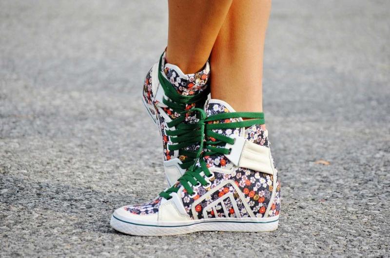 Looking for The Best High Top Nike Shoes for Women. Find Out in This Article