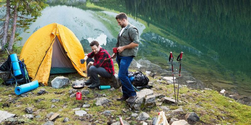 Looking for the Best Hiking Clothes This Year. Discover the 15 Essentials for Comfortable Camping and Hiking