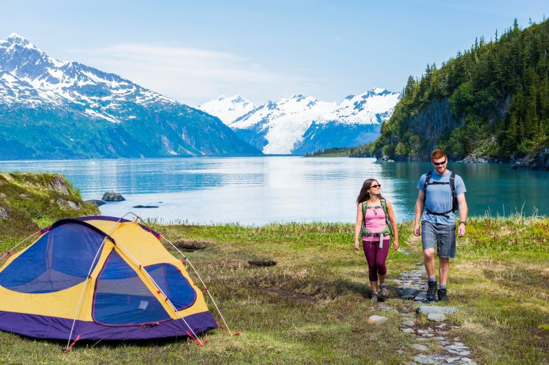 Looking for the Best Hiking Clothes This Year. Discover the 15 Essentials for Comfortable Camping and Hiking