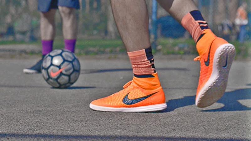 Looking For The Best Indoor Cleats This Year. Get The 15 Most Popular Nike Indoor Soccer Shoes Now