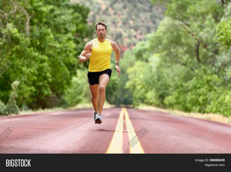 Looking For The Best Jogging Tops. Try These Tight Running Shirts Instead