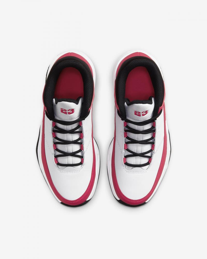 Looking for the Best Jordan Shoes for Kids. Try the Jordan Max Aura 3