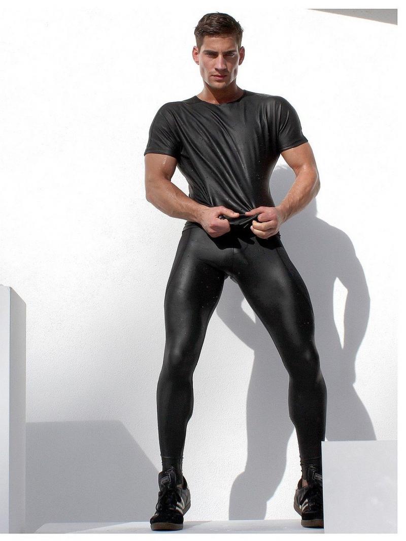 Looking For The Best Mens Athletic Pants This Season