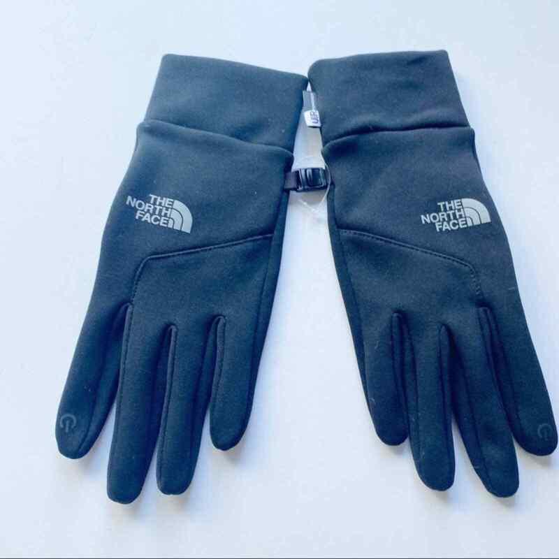 Looking for the Best Mens Winter Gloves. Discover the North Face Apex Etip Here