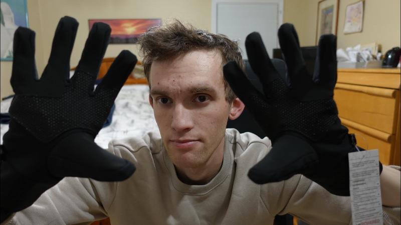 Looking for the Best Mens Winter Gloves. Discover the North Face Apex Etip Here