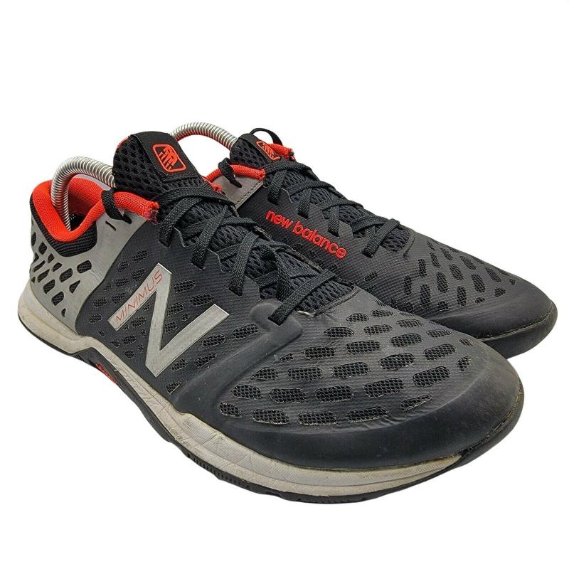 Looking for the Best Minimalist Shoes for Women. Discover New Balance Vibram Minimus