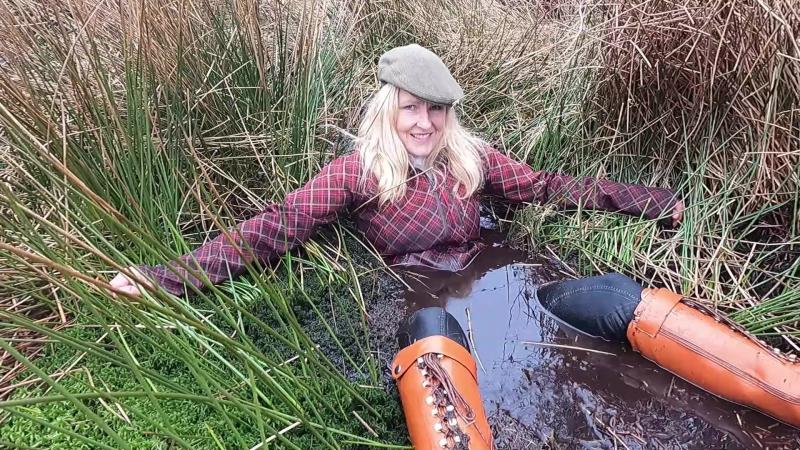 Looking for The Best Mudding Boots & Waders. : Discover Our Top 15 Tips For Staying Dry and Stylish This Season