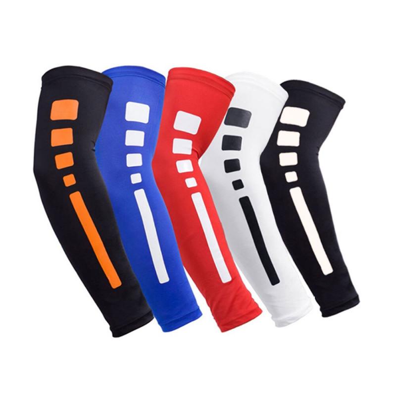 Looking for the Best Nike Arm Sleeves. Must-Have Features for Football