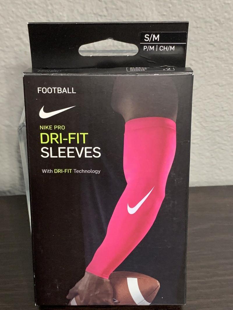 Looking for the Best Nike Arm Sleeves. Must-Have Features for Football